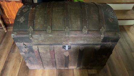 Antique chest
