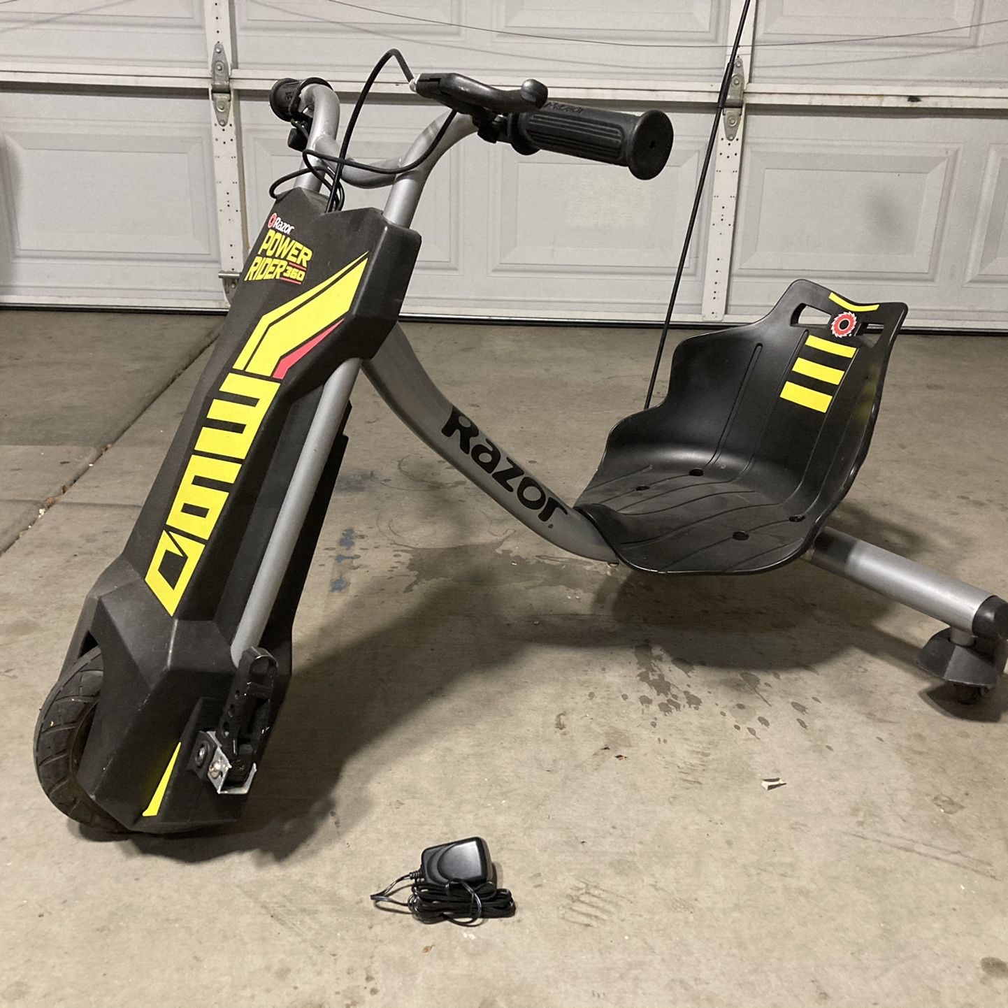 Razor 360 Power Rider Electric Scooter for Sale in Peoria AZ