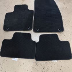Volvo XC40 OEM Textile Floor Mat Set (Front and Back)