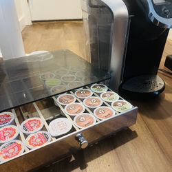 Keurig & Pods w/ Drawer