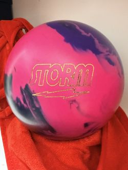 Storm Proton Physix Bowling Ball 15lbs