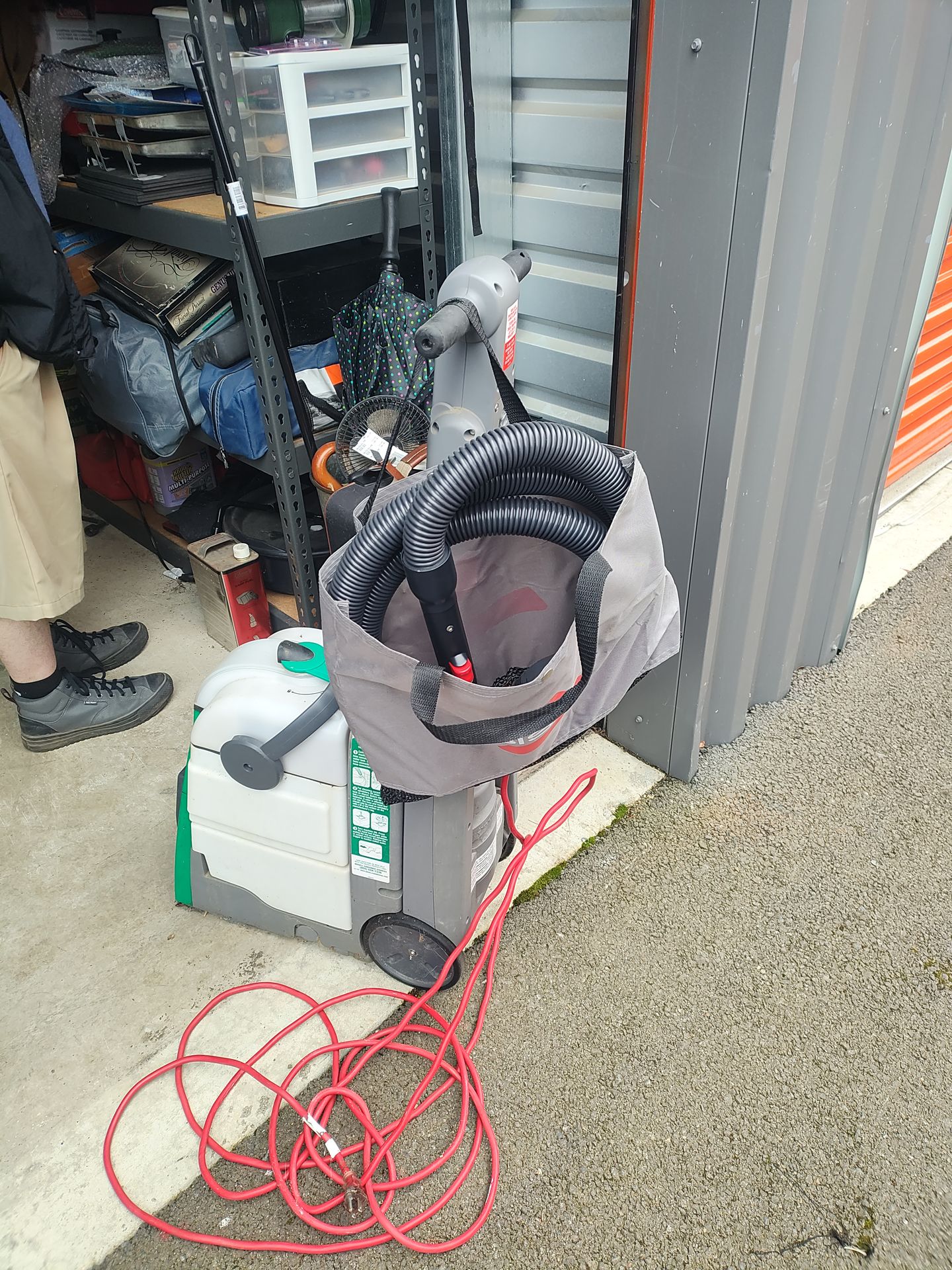 Bissell upright carpet cleaner
