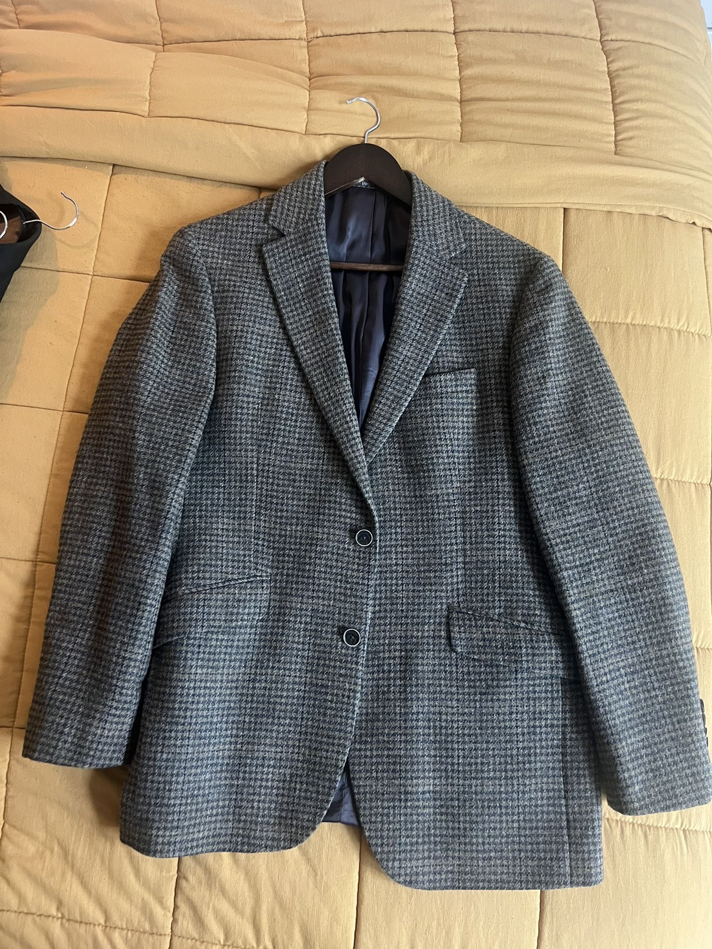 Tweed Jacket - 40R