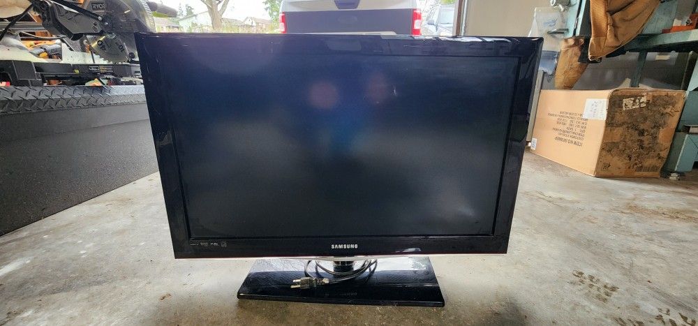 32" Tv