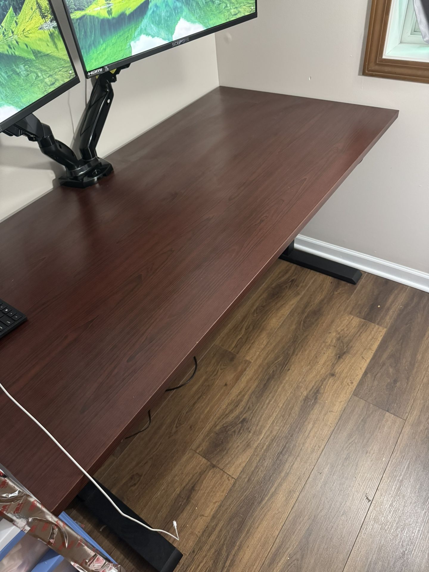 Motorized Standing Desk