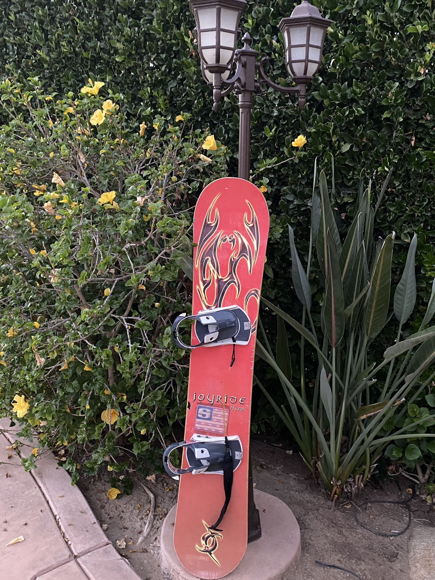 154 CM Joyride Snowboard with Step In Bindings