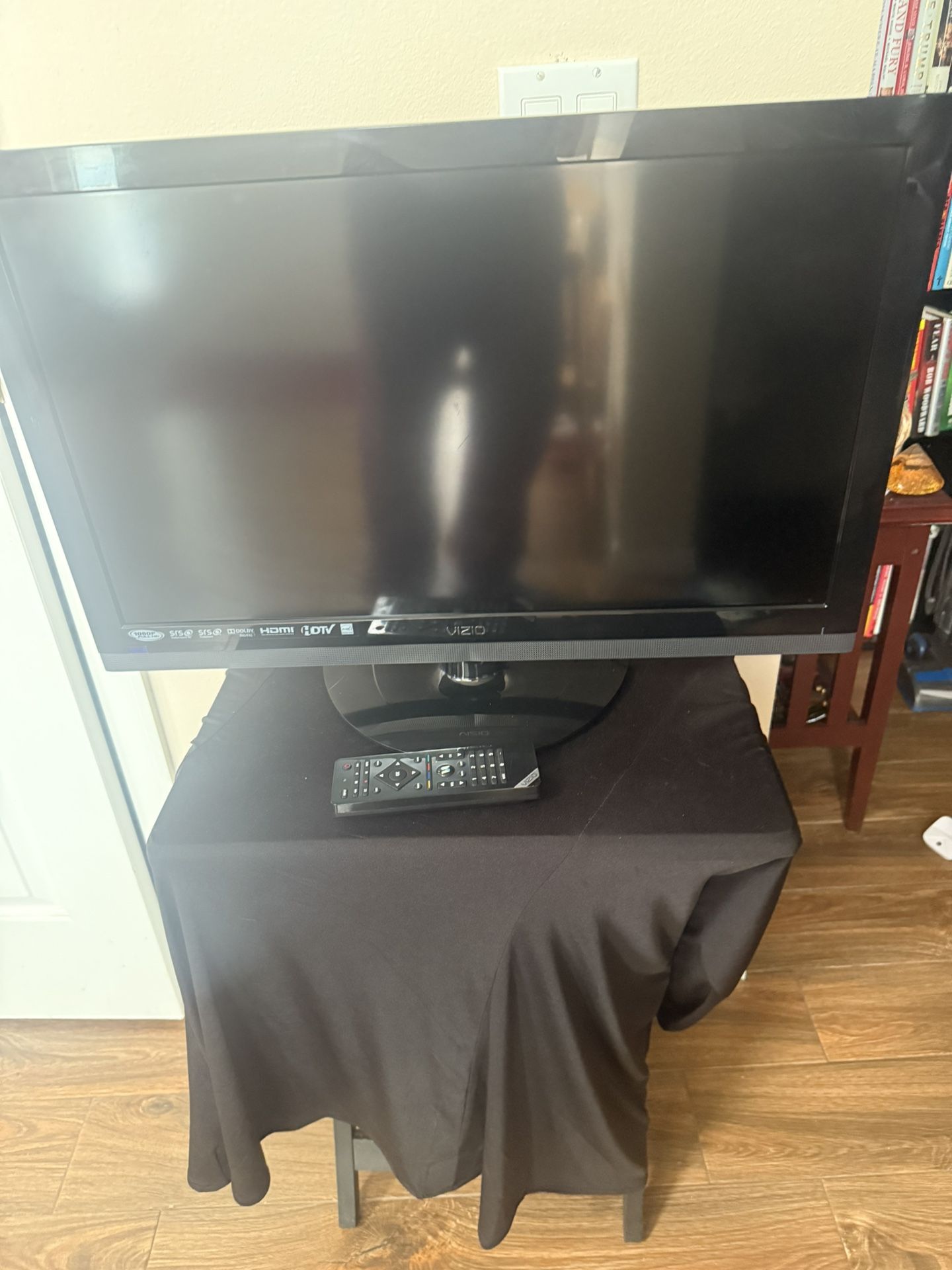Vizio Smart Tv/Monitor 26”