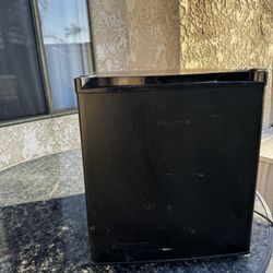 Mini Fridge 