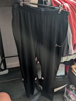 Nike Soccer Joggers /Pants. XL - Black - EUC