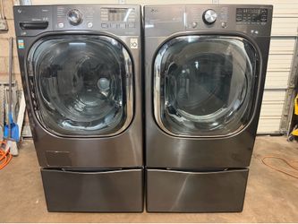 BEAUTIFUL  LG  WASHER AND ELECTRIC DRYER SET IN EXCELLENT CONDITIONS