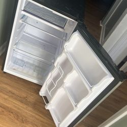 Mini Refrigerator 