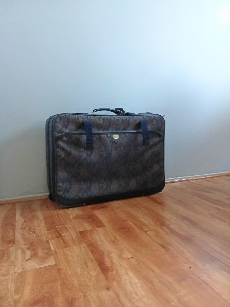 FLORAL SUITCASE WITH NAME TAG & TIGHTENING STRAPS