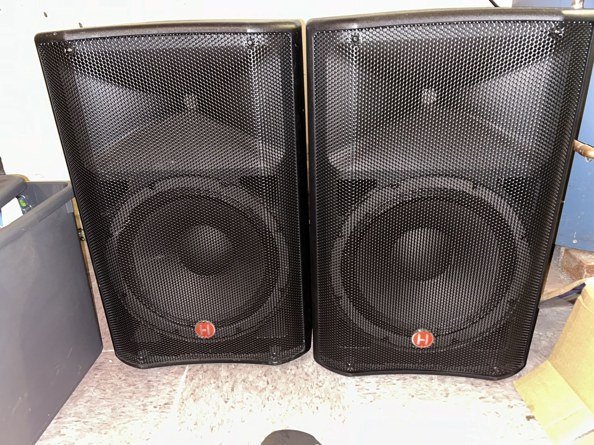Harbinger Speaker Set (2) Plus 1 Stand