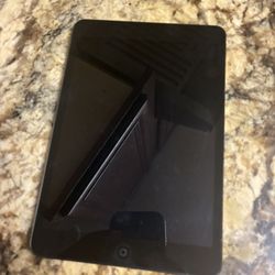 Apple iPad Mini A1455 (READ DESCRIPTION)