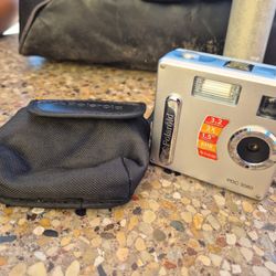 Polaroid PDC 3080 Digital Camera with Case