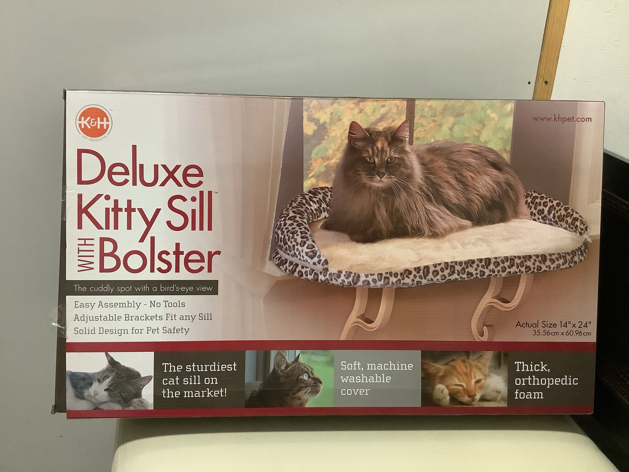 Deluxe kitty sill with bolster hot sale