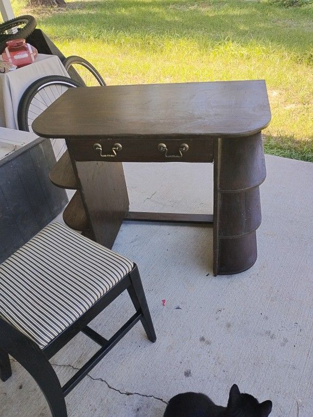 Vintage Tiered Desk With Drawer