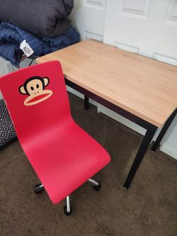 Small Desk and Chair