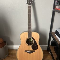 Yamaha Guitar 