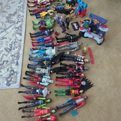 Big Bundle Of Marvel Avengers And DC Superheroes Action Figures And Playsets 