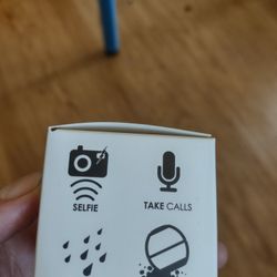 Zero Speaker / Wireless /Bluetooth / 5 Hr Play Music