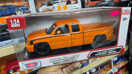 MOTORMAX DIECAST COLLECTION 1/24 SCALE