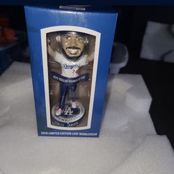 Los Angeles Dodgers Kenley jansen bobble head 2019