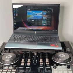Traktor Control S4  DJ Controller MK2 With Case
