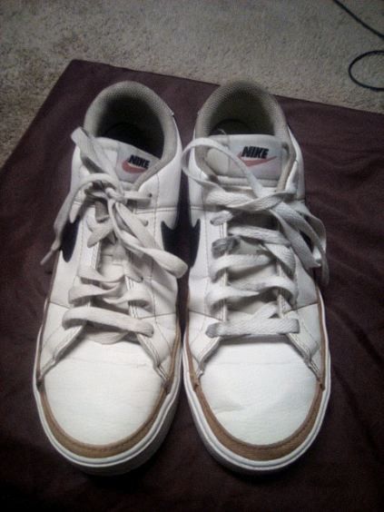 Nikes Mens Shoes