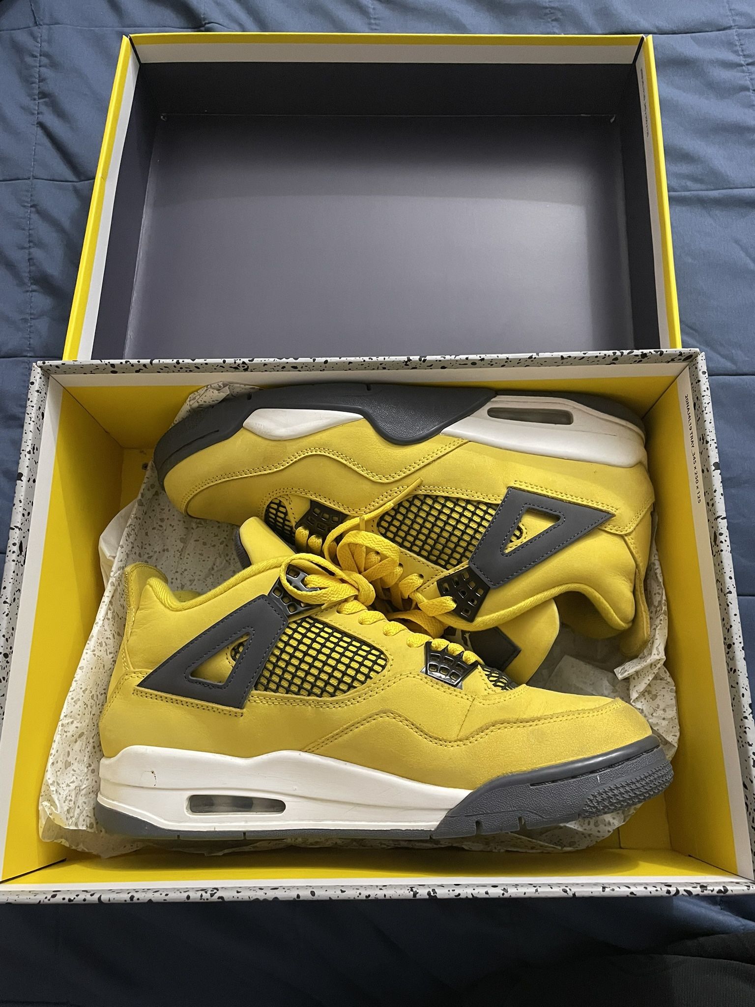 Retro Jordan 4