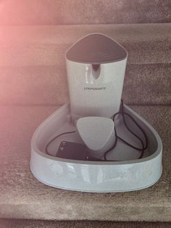 URPOWER Water fountain for your fur baby