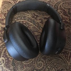 Black SkullCandy Headphones