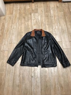 Micheal Kors Men’s leather jacket XXL