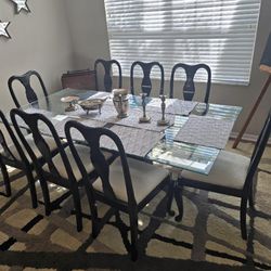 Beautiful Glass Dining table W 8 Chairs 