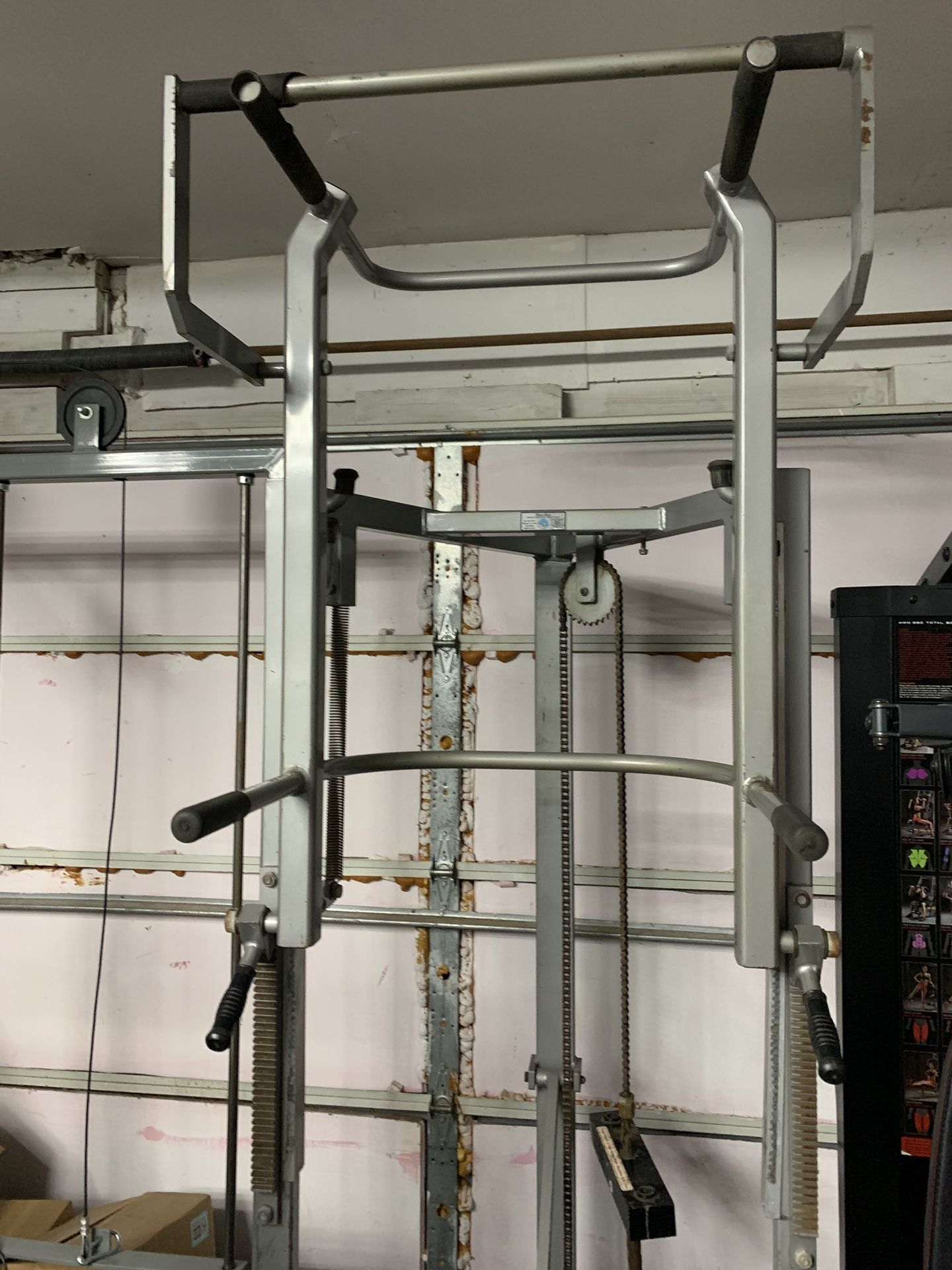 Nautilus Weighted Pull-up And Dip Machine Vintage