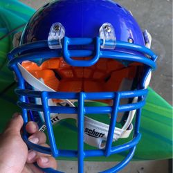 SCHUTT FOOTBALL HELMET
