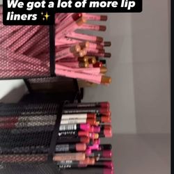 Lip Liners 