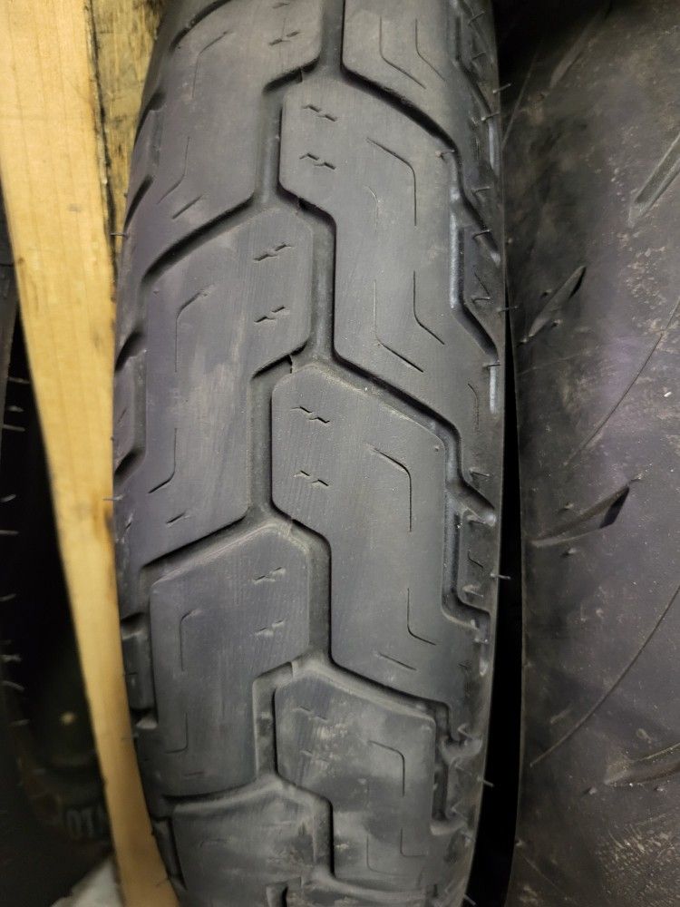 Mt90b16 Dunlop D401 Harley Davidson Tire