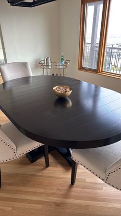 Dining room table