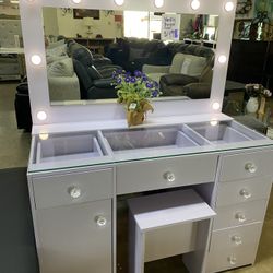 Vanity Lavender Color