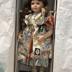 Geppeddo Collection Series Doll