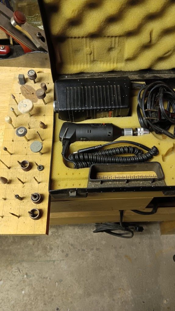 Precision Detailing Tool / 2doz. accessory Bits