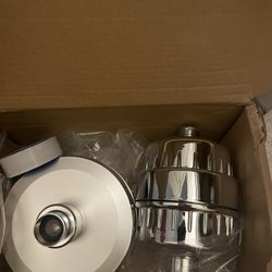 Brand New Show Head With Filter 