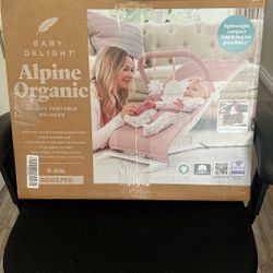 Baby Delight Alpine Organic Deluxe Portable Bouncer