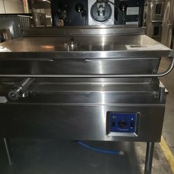 Used Cleveland 40 Quart Tilting Braising Pan Natural Gas 
