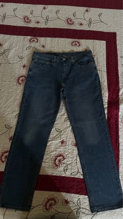 Baggy Levi’s jeans