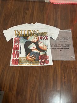 Brand new valley dreams size small,medium lmk what size you need