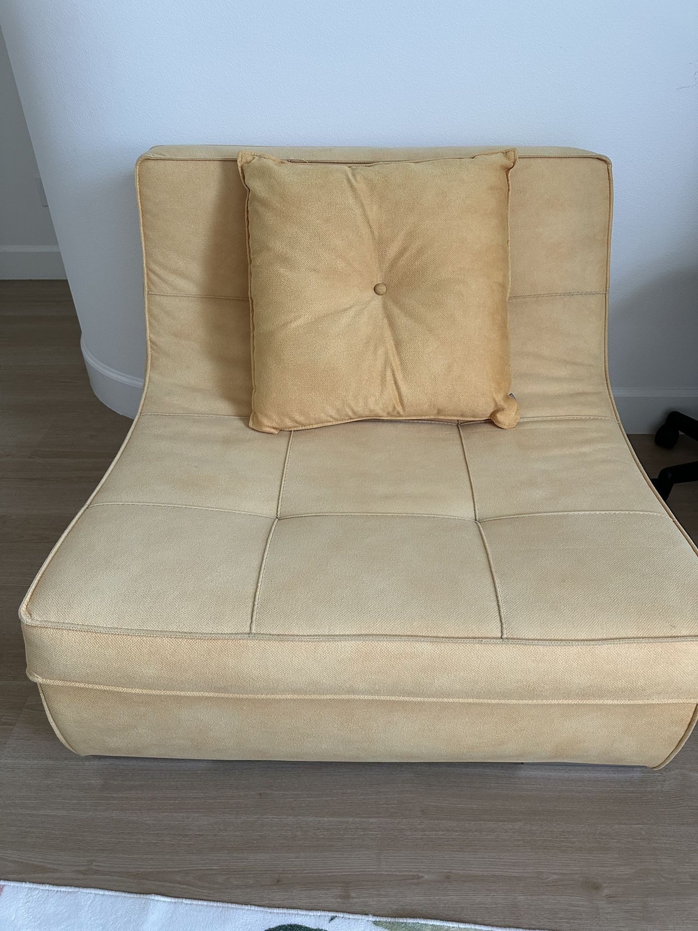 🪑 Premium Single Armchair | Elegant, Comfortable & High-Quality