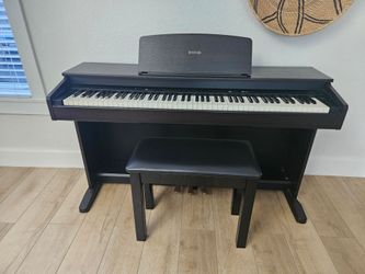 Yamaha Digital Piano YDP 101 & Bench