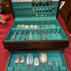 Castle, Rose, Sterling, Silver Flatware With Storage Chest